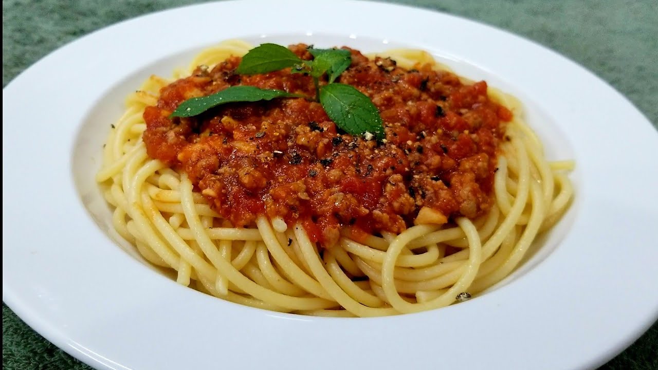 Spaghetti with Tomato Sauce with Shemartglobal
