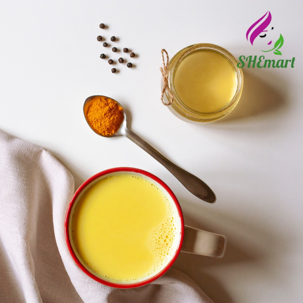 Banana–Yogurt–Turmeric Smoothie
